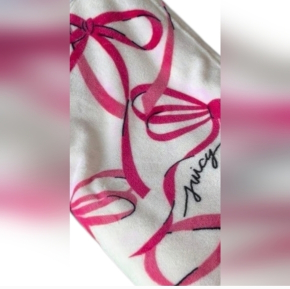 Juicy Couture Pink and White Plush Throw Blanket - Picture 3 of 5